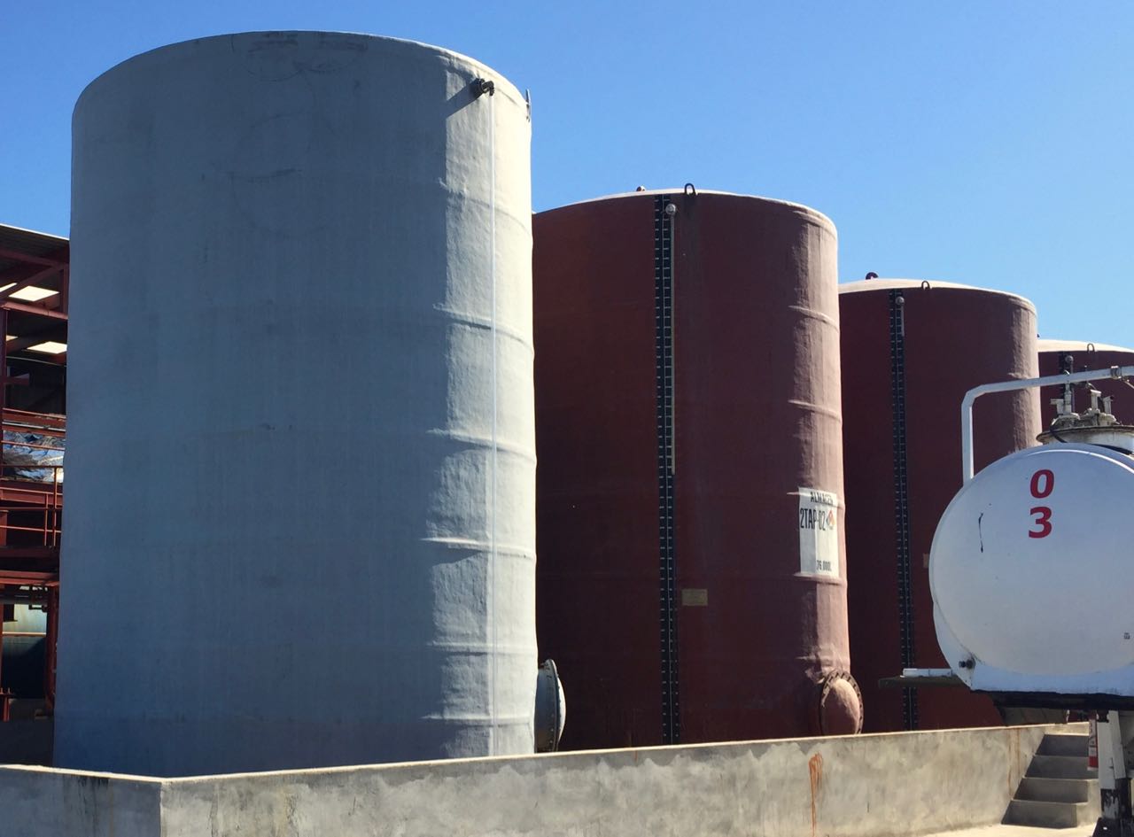 tanques industriales para almacenamiento de productos quimicos