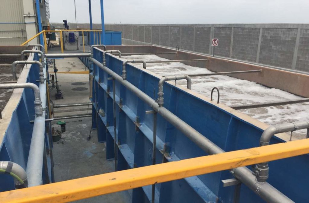 Tanques industriales a la medida para tratamiento de agua.